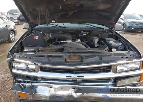 1999 Chevrolet Tahoe from USA, damaged, VIN 3GNEC18R5XG214548